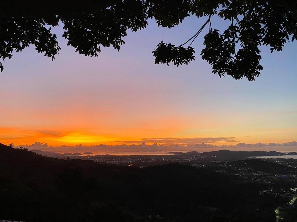 Phuket View Coffee And Resort Chalong Bagian luar foto