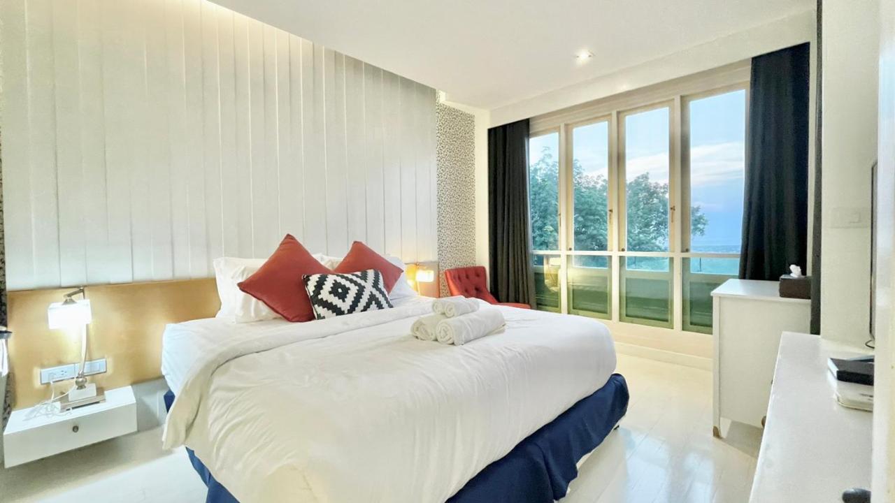 Phuket View Coffee And Resort Chalong Bagian luar foto