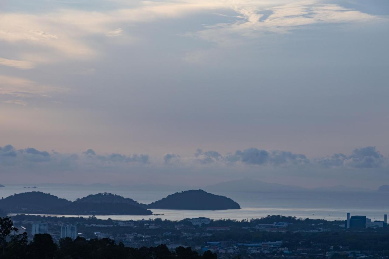 Phuket View Coffee And Resort Chalong Bagian luar foto