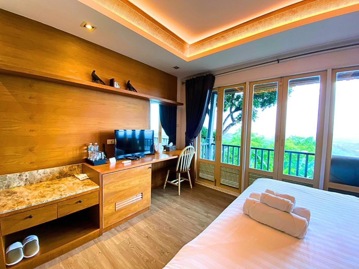 Phuket View Coffee And Resort Chalong Bagian luar foto