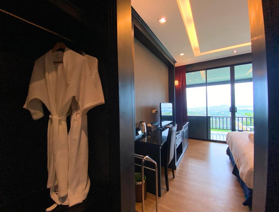 Phuket View Coffee And Resort Chalong Bagian luar foto