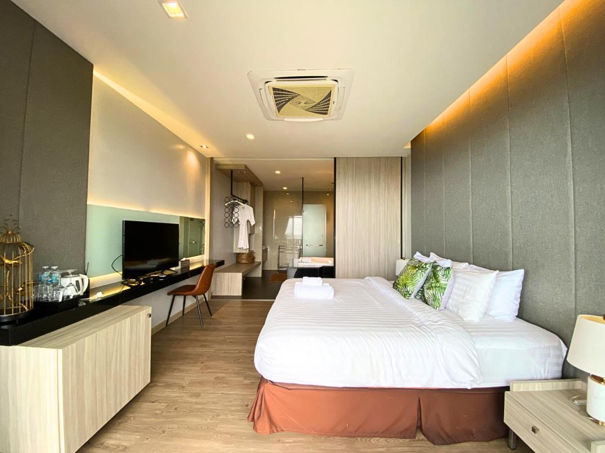 Phuket View Coffee And Resort Chalong Bagian luar foto
